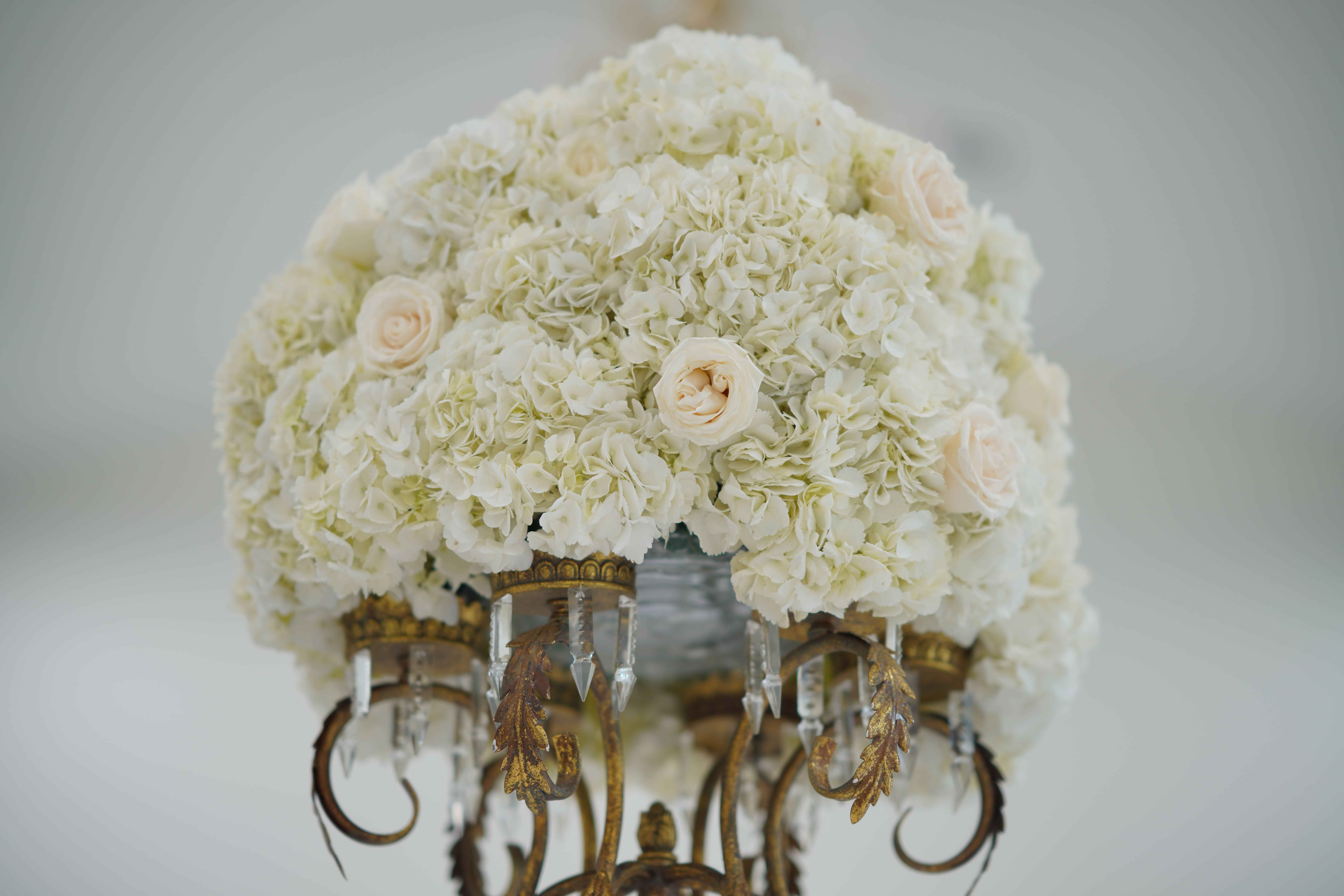 white hydrangea wedding flower arrangement